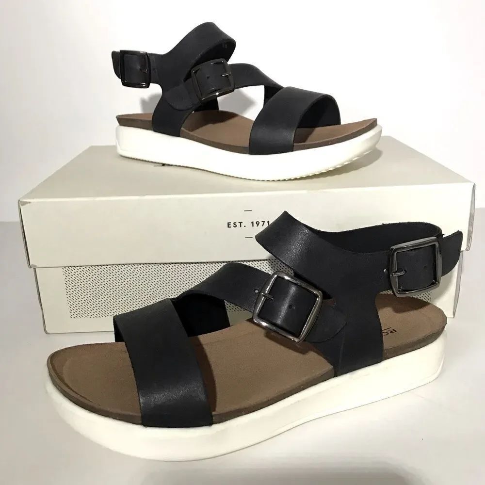 Rockport Asymmetrical Strap Buckle Sandals